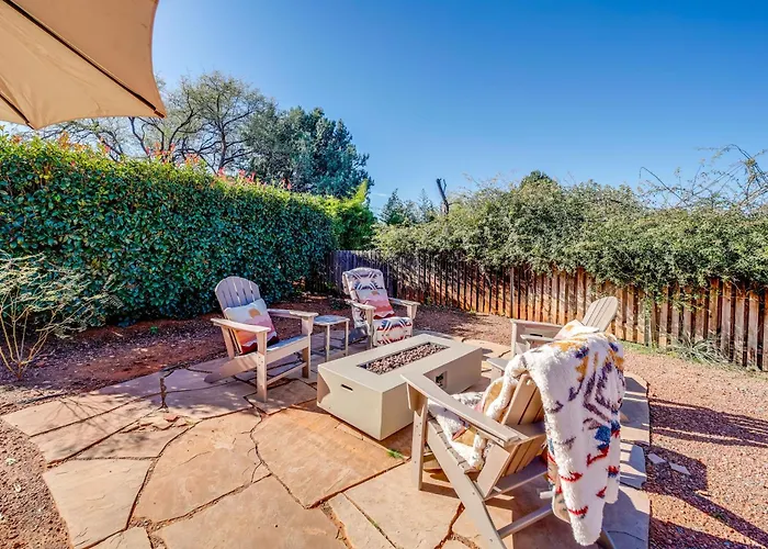 Red Rock Mtn View & Fire Pit: Home! *