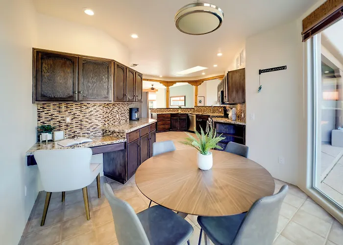 Red Rock Mtn View & Fire Pit: Home! Holiday home Sedona